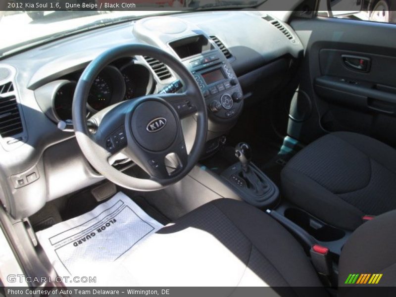 Dune Beige / Black Cloth 2012 Kia Soul 1.6