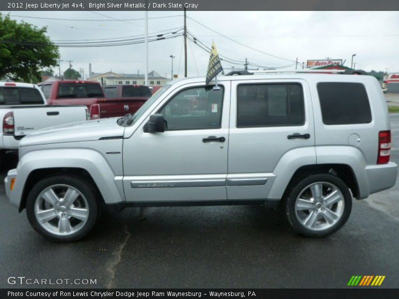 Bright Silver Metallic / Dark Slate Gray 2012 Jeep Liberty Jet 4x4
