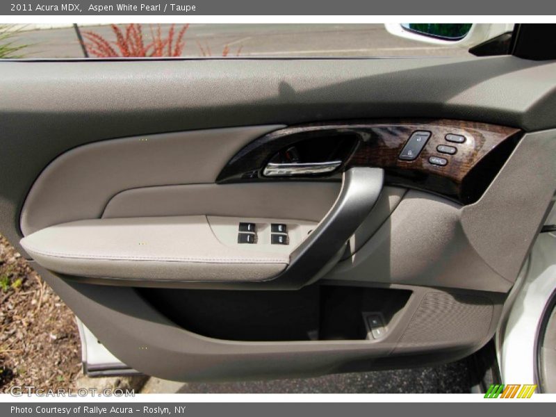 Aspen White Pearl / Taupe 2011 Acura MDX