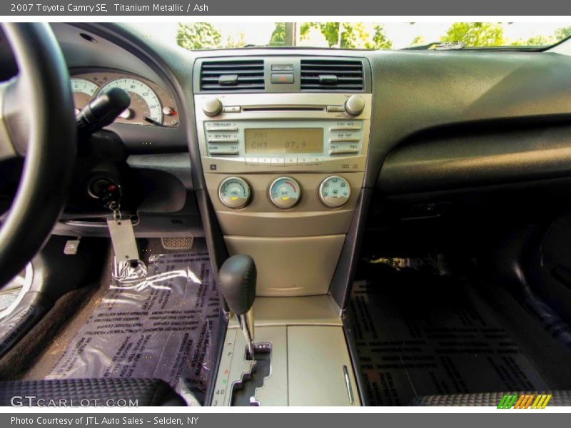 Titanium Metallic / Ash 2007 Toyota Camry SE