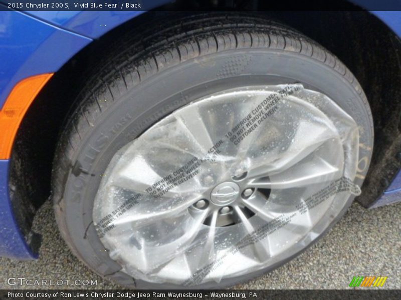 Vivid Blue Pearl / Black 2015 Chrysler 200 S