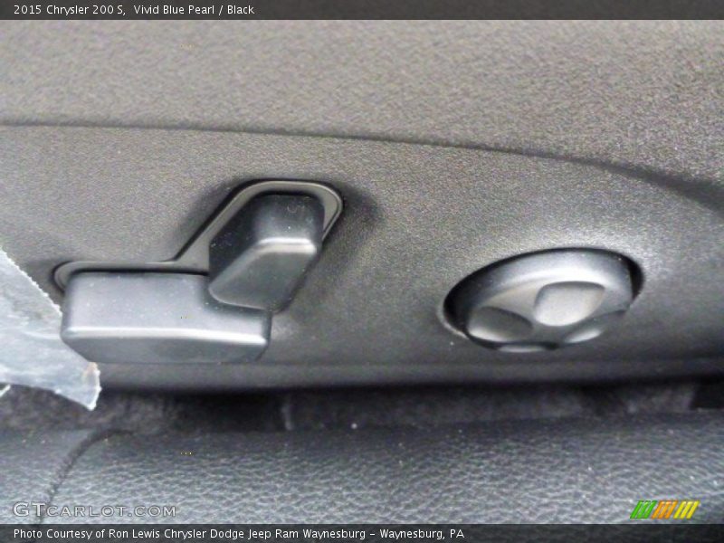 Vivid Blue Pearl / Black 2015 Chrysler 200 S