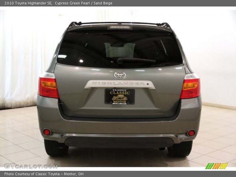 Cypress Green Pearl / Sand Beige 2010 Toyota Highlander SE