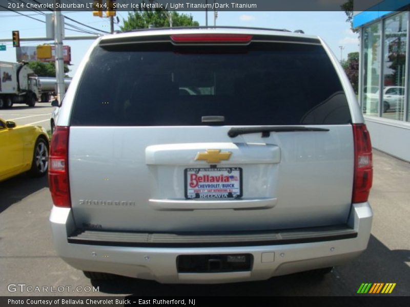 Silver Ice Metallic / Light Titanium/Dark Titanium 2014 Chevrolet Suburban LT 4x4