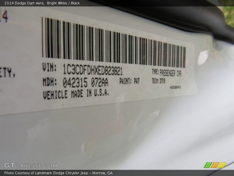 Bright White / Black 2014 Dodge Dart Aero