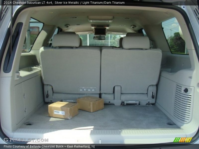 Silver Ice Metallic / Light Titanium/Dark Titanium 2014 Chevrolet Suburban LT 4x4