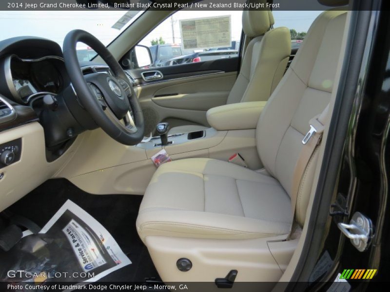 Brilliant Black Crystal Pearl / New Zealand Black/Light Frost 2014 Jeep Grand Cherokee Limited