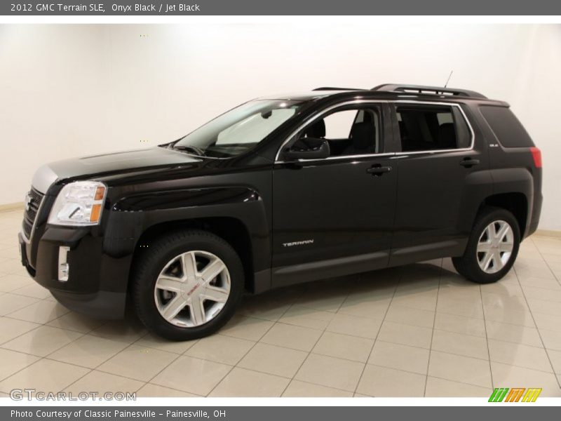 Front 3/4 View of 2012 Terrain SLE