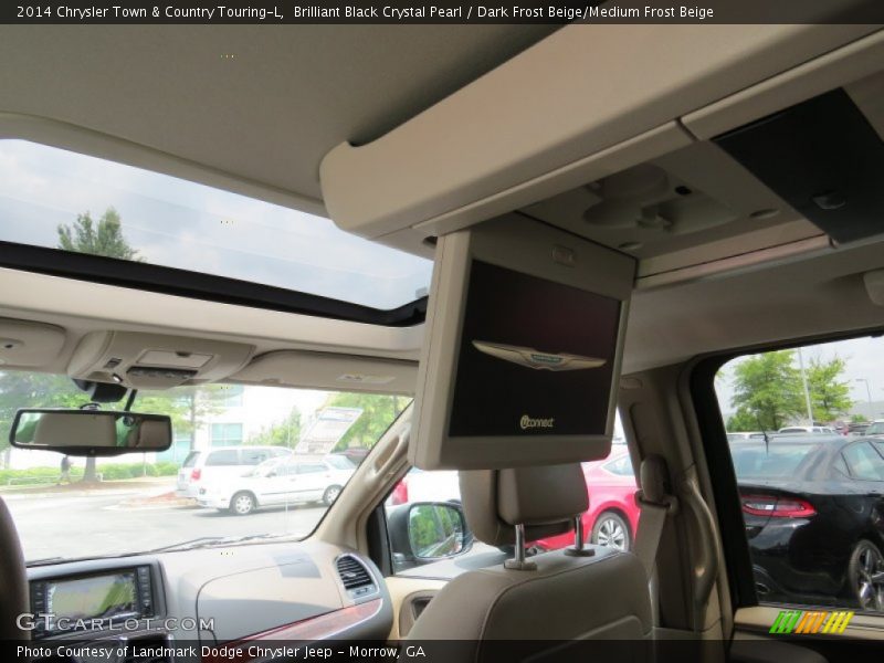 Brilliant Black Crystal Pearl / Dark Frost Beige/Medium Frost Beige 2014 Chrysler Town & Country Touring-L