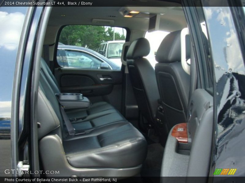 Black / Ebony 2014 Chevrolet Suburban LT 4x4