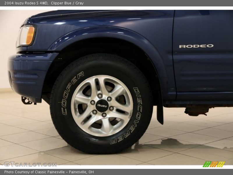  2004 Rodeo S 4WD Wheel