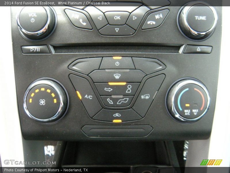 White Platinum / Charcoal Black 2014 Ford Fusion SE EcoBoost