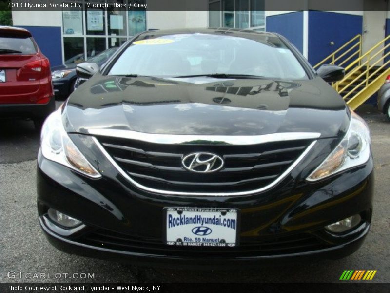 Midnight Black / Gray 2013 Hyundai Sonata GLS