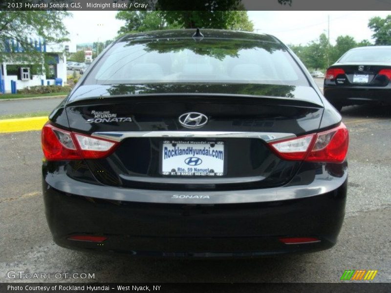 Midnight Black / Gray 2013 Hyundai Sonata GLS