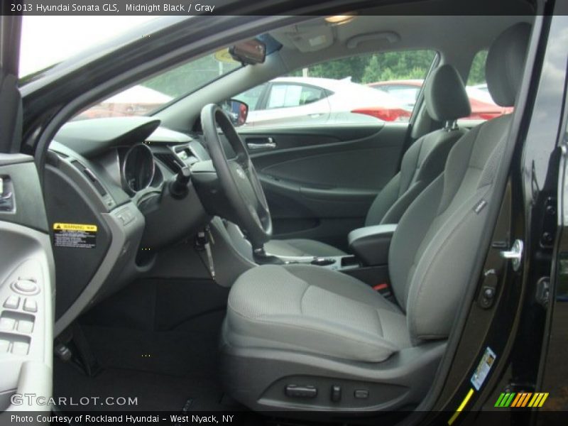 Midnight Black / Gray 2013 Hyundai Sonata GLS
