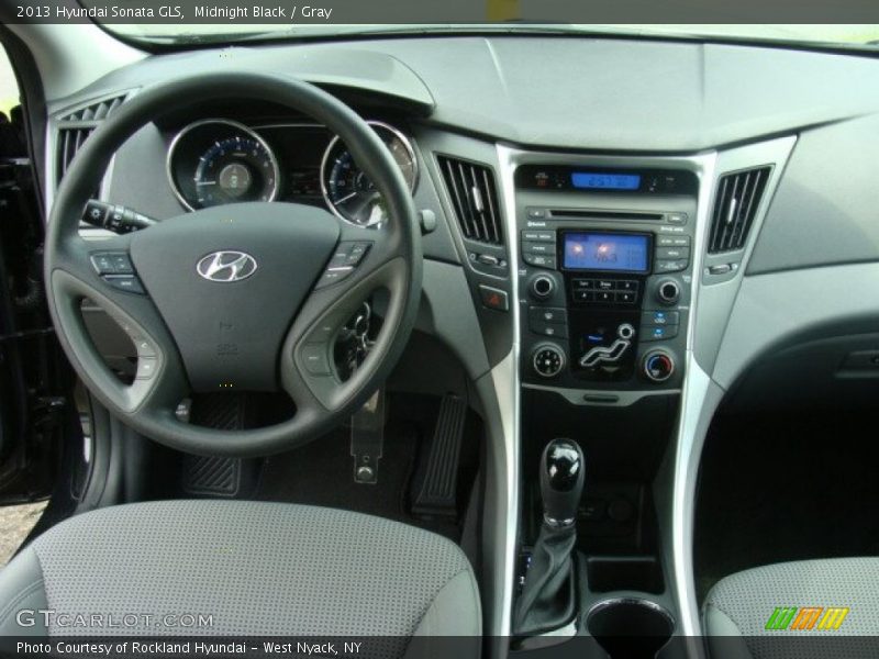 Midnight Black / Gray 2013 Hyundai Sonata GLS