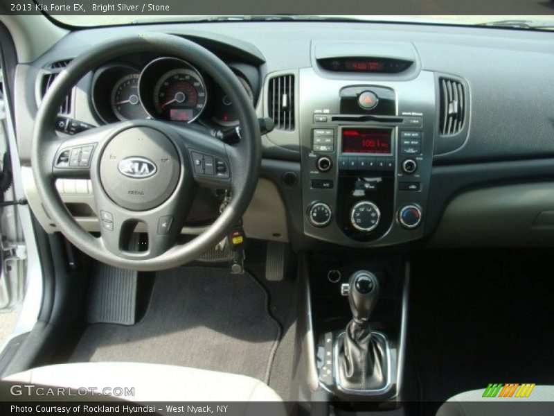 Bright Silver / Stone 2013 Kia Forte EX