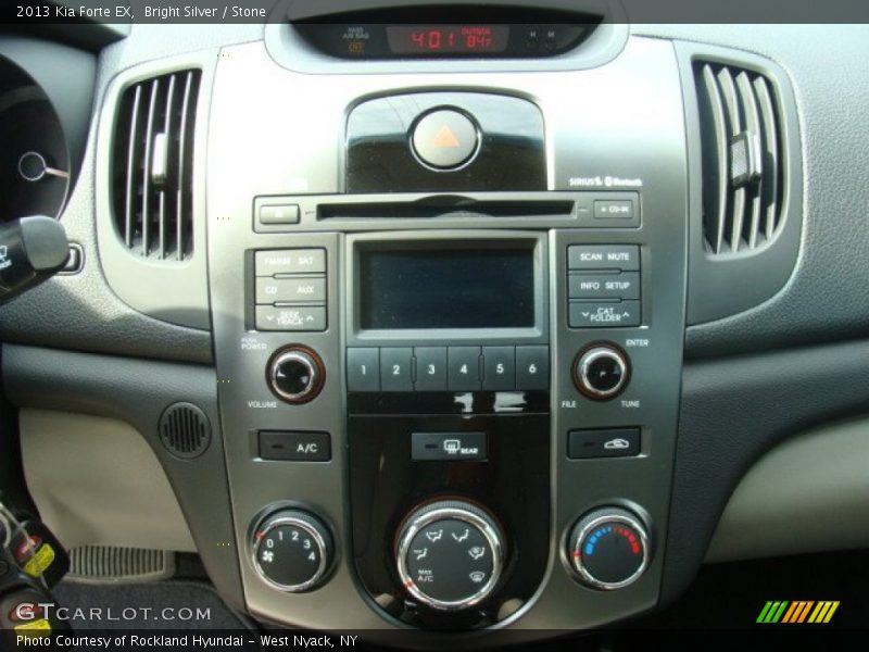 Bright Silver / Stone 2013 Kia Forte EX