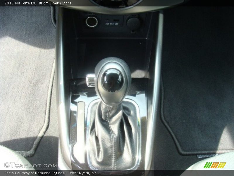 Bright Silver / Stone 2013 Kia Forte EX