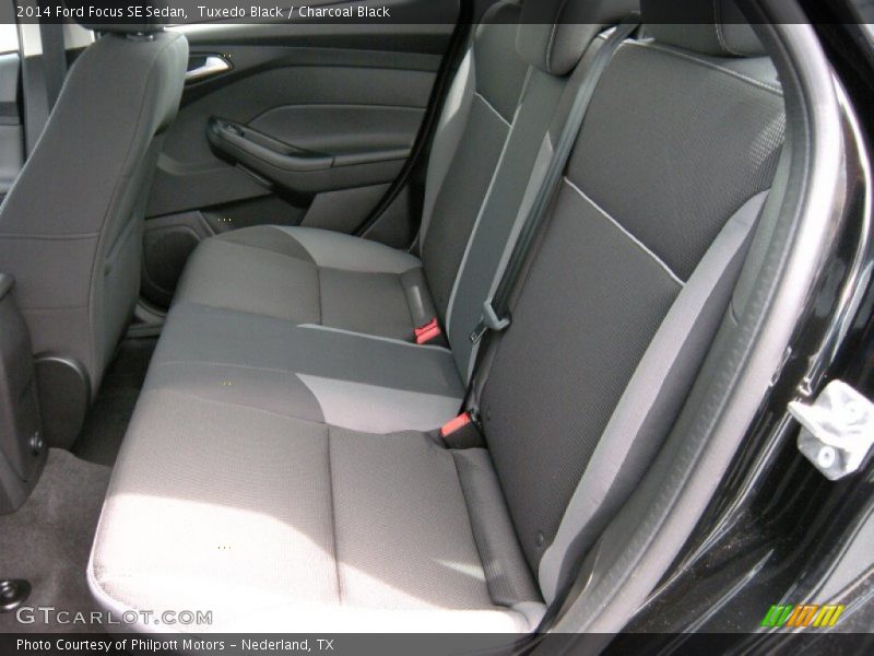 Tuxedo Black / Charcoal Black 2014 Ford Focus SE Sedan