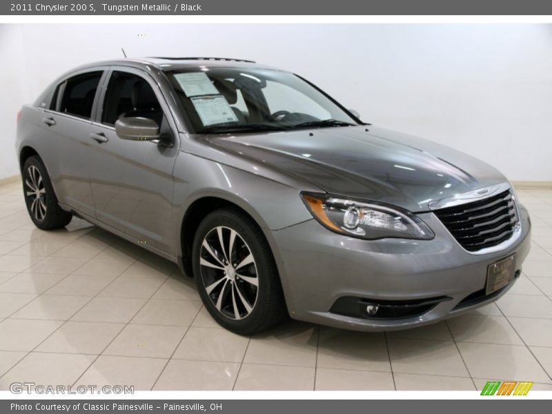 Tungsten Metallic / Black 2011 Chrysler 200 S