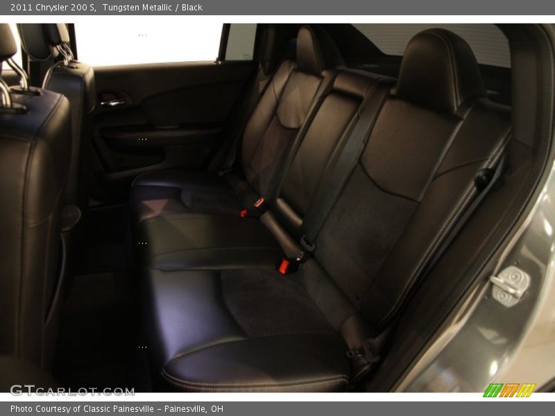 Tungsten Metallic / Black 2011 Chrysler 200 S