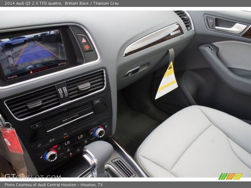 Brilliant Black / Titanium Gray 2014 Audi Q5 2.0 TFSI quattro