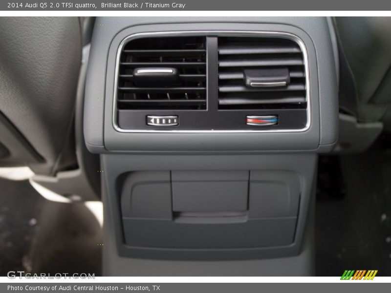Brilliant Black / Titanium Gray 2014 Audi Q5 2.0 TFSI quattro