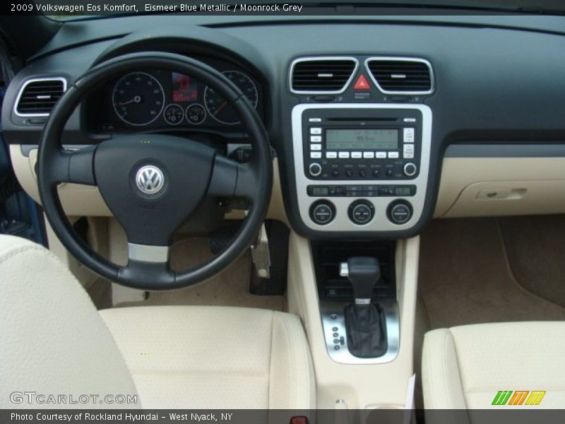 Eismeer Blue Metallic / Moonrock Grey 2009 Volkswagen Eos Komfort