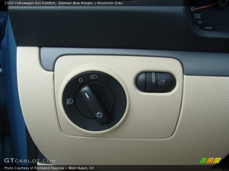 Eismeer Blue Metallic / Moonrock Grey 2009 Volkswagen Eos Komfort