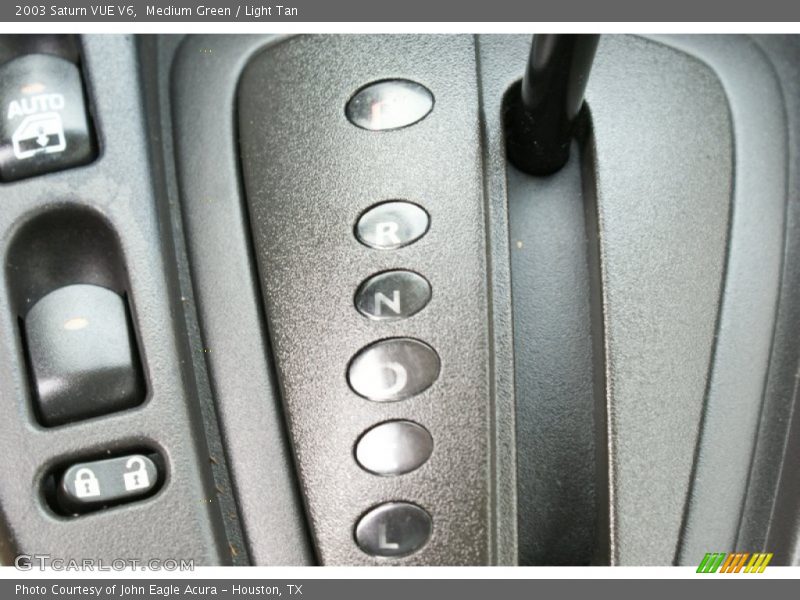 Medium Green / Light Tan 2003 Saturn VUE V6
