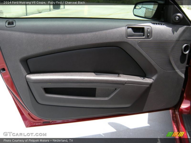 Door Panel of 2014 Mustang V6 Coupe
