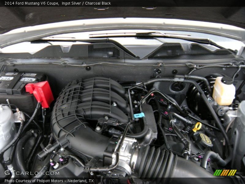 Ingot Silver / Charcoal Black 2014 Ford Mustang V6 Coupe