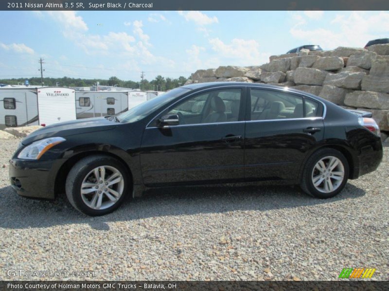 Super Black / Charcoal 2011 Nissan Altima 3.5 SR