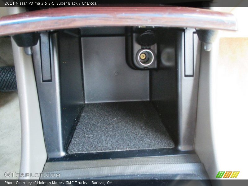 Super Black / Charcoal 2011 Nissan Altima 3.5 SR
