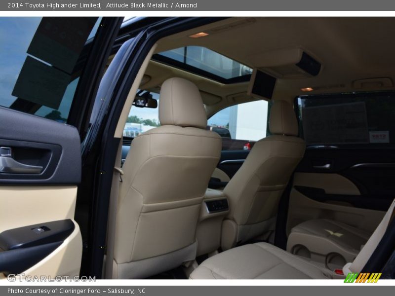 Attitude Black Metallic / Almond 2014 Toyota Highlander Limited