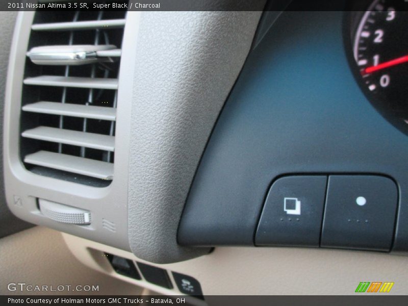 Super Black / Charcoal 2011 Nissan Altima 3.5 SR