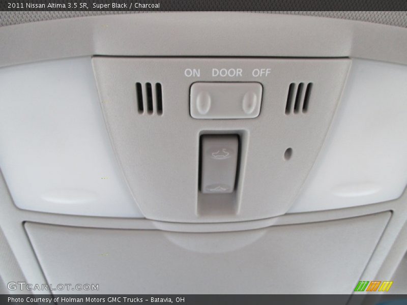 Super Black / Charcoal 2011 Nissan Altima 3.5 SR