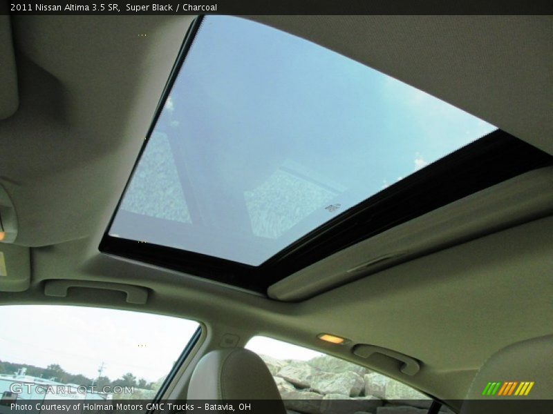 Super Black / Charcoal 2011 Nissan Altima 3.5 SR