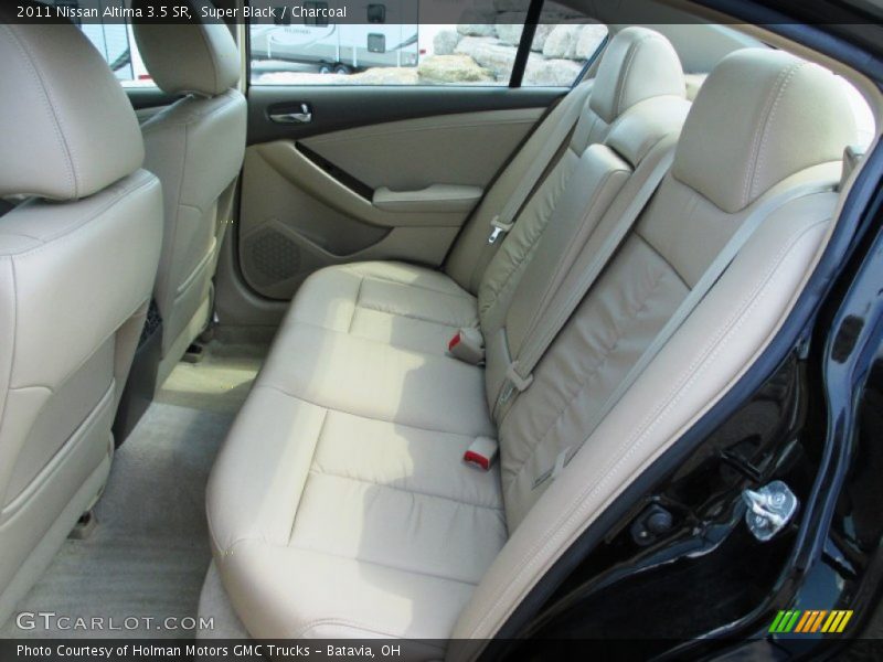 Super Black / Charcoal 2011 Nissan Altima 3.5 SR