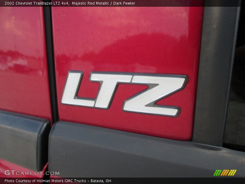 Majestic Red Metallic / Dark Pewter 2002 Chevrolet TrailBlazer LTZ 4x4