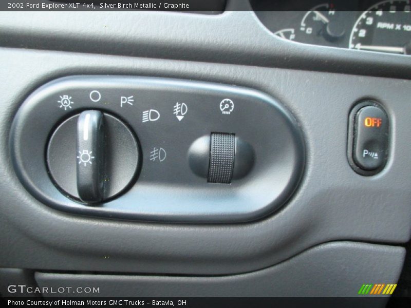 Silver Birch Metallic / Graphite 2002 Ford Explorer XLT 4x4