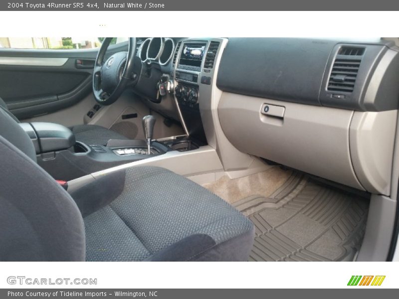 Natural White / Stone 2004 Toyota 4Runner SR5 4x4