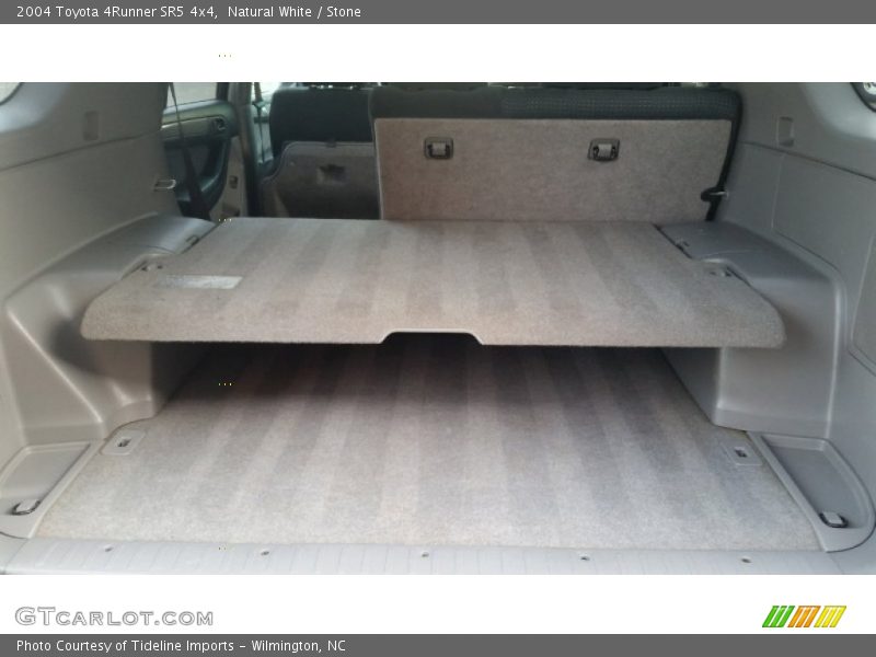 Natural White / Stone 2004 Toyota 4Runner SR5 4x4