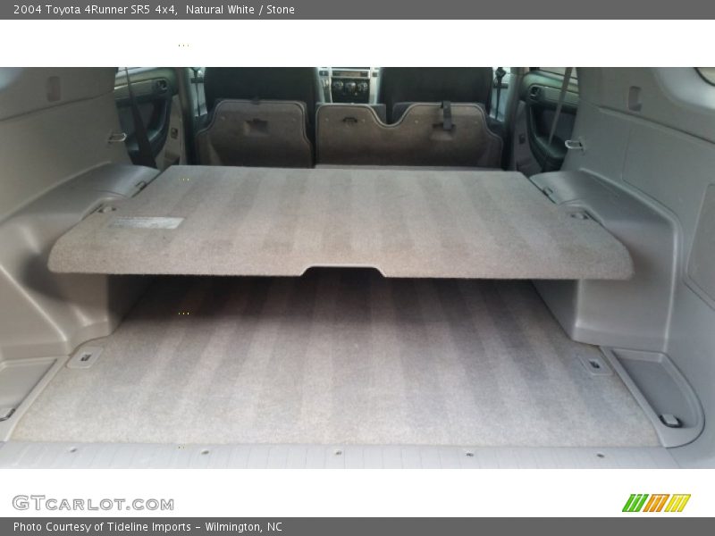 Natural White / Stone 2004 Toyota 4Runner SR5 4x4