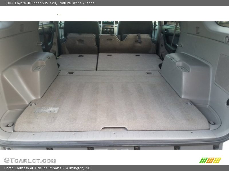 Natural White / Stone 2004 Toyota 4Runner SR5 4x4