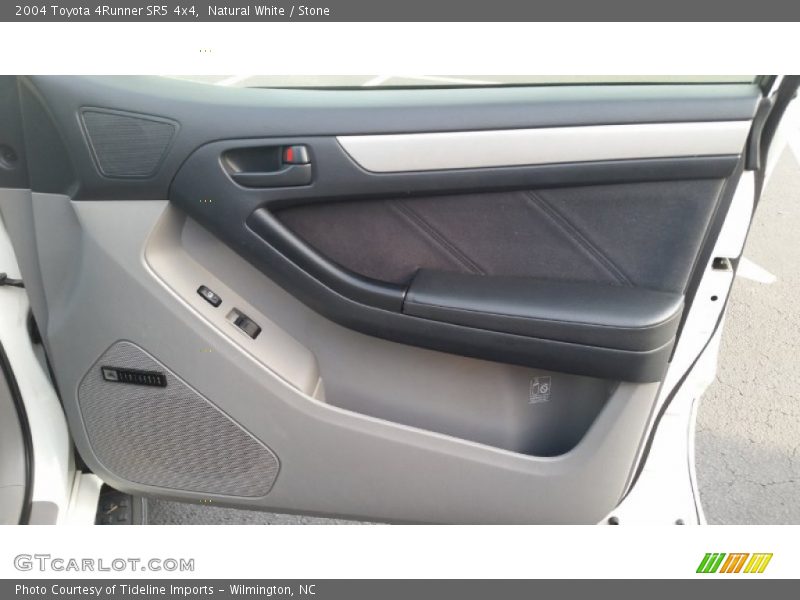 Natural White / Stone 2004 Toyota 4Runner SR5 4x4