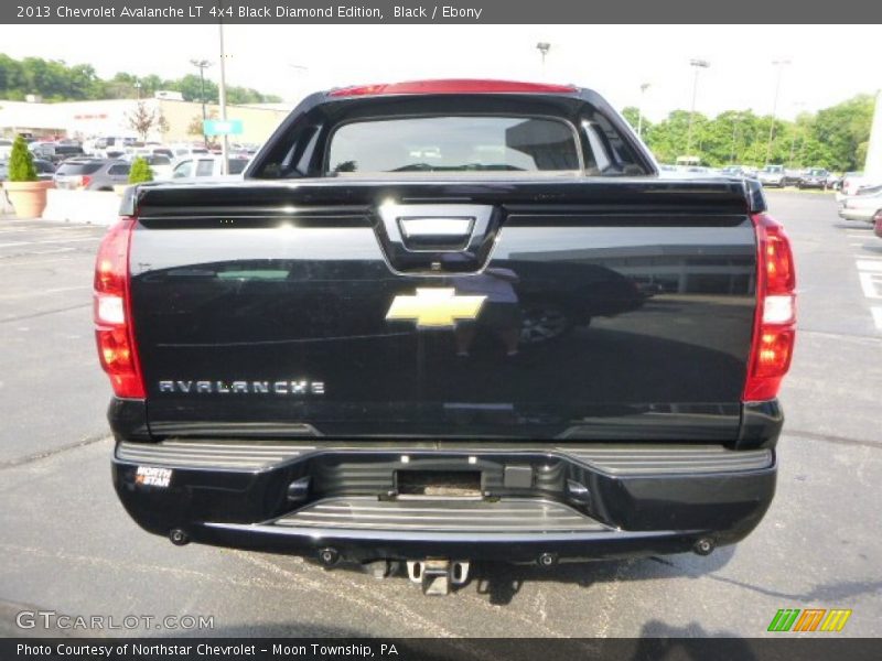 Black / Ebony 2013 Chevrolet Avalanche LT 4x4 Black Diamond Edition