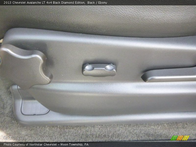 Black / Ebony 2013 Chevrolet Avalanche LT 4x4 Black Diamond Edition