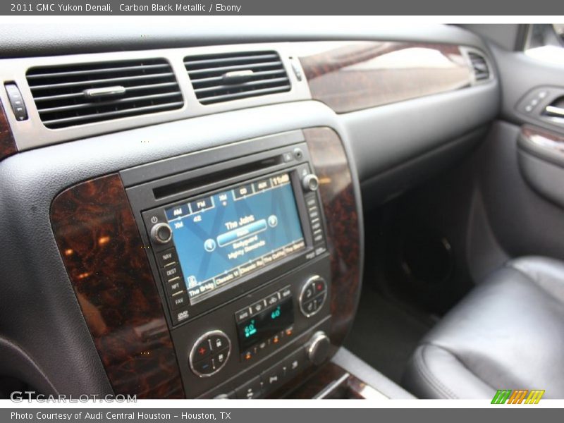 Carbon Black Metallic / Ebony 2011 GMC Yukon Denali